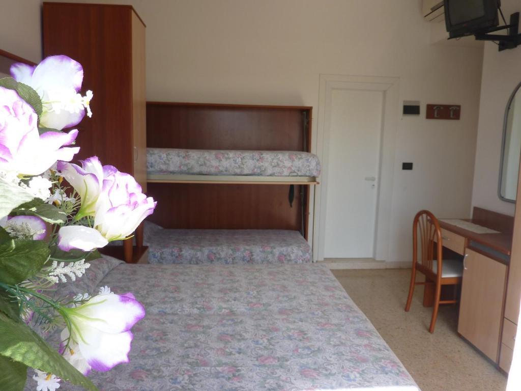 Hotel Trianon Bellaria-Igea Marina Exterior foto